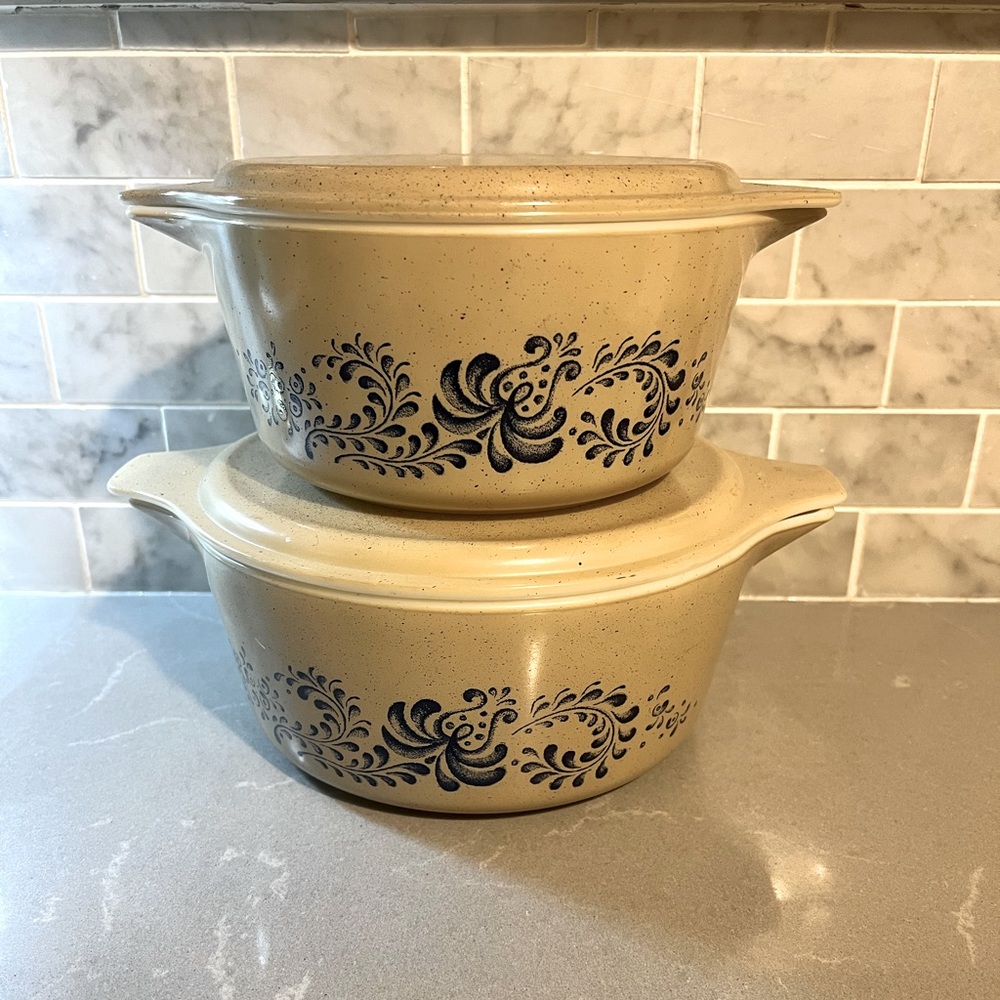 COPY - Vintage Pyrex Homestead Blue Casserole Set of 2 with Lids, Folk Art Desi…